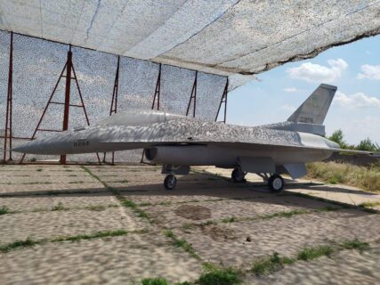 BEFORE - AIRCRAFT_F16_01